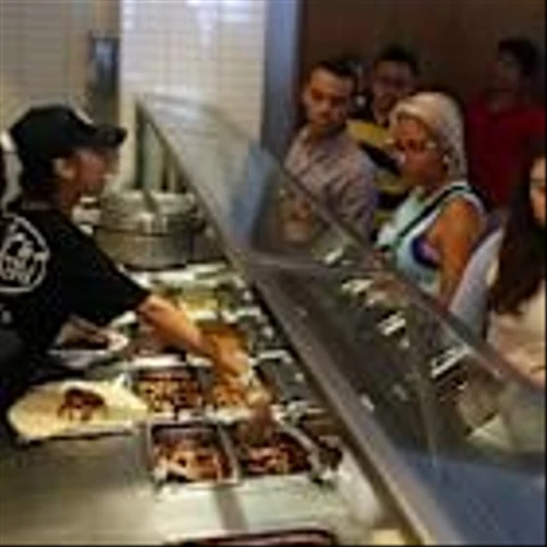 'A little concerning': 2 crucial consumer groups under pressure are a warning sign for US economy