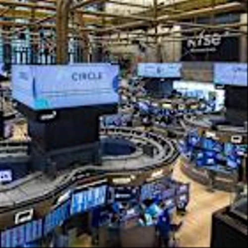 Nasdaq Faces Brutal Sell-Off -- Tesla, Shopify, Palantir Lead Tech Dip