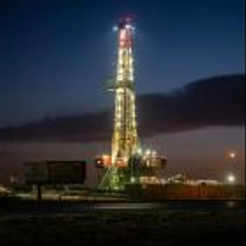 Oil Rises as OPEC Signals Continued Output Cuts, Equities Gain
