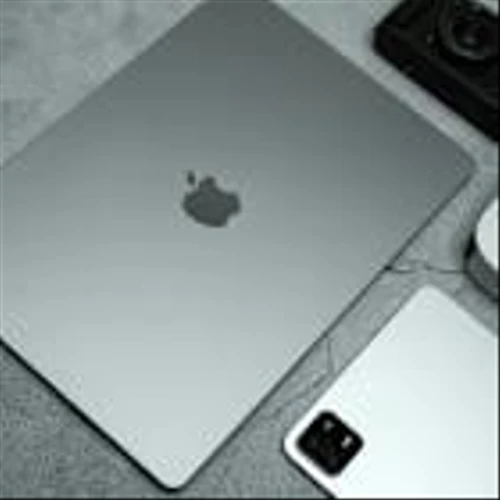 Apple (AAPL) Launches New MacBook Lineup with M5 Chips, Evercore Reaffirms Outperform