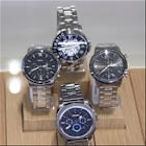 Fossil Climbs 62% Year to Date: Should You Buy the Stock?