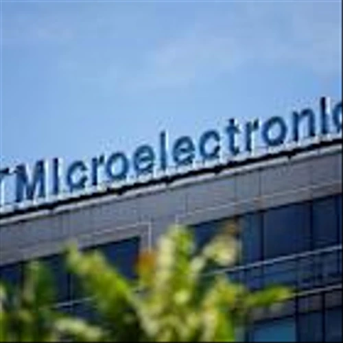 Chipmaker STMicro tells Rome it will not slash jobs in Italy