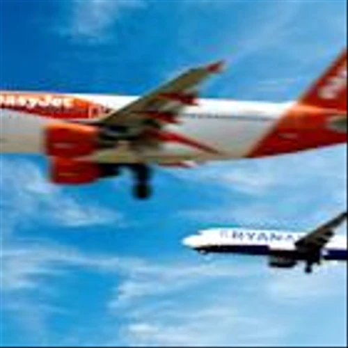 EasyJet pounces on Ryanair woes as budget rivalry reignites