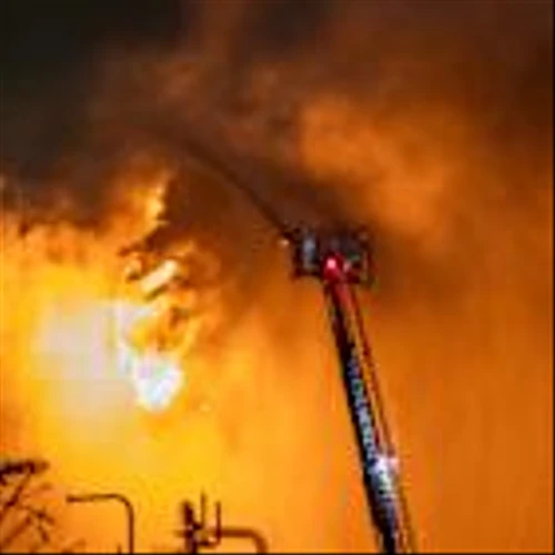 Massive explosion starts fire at Chevron refinery