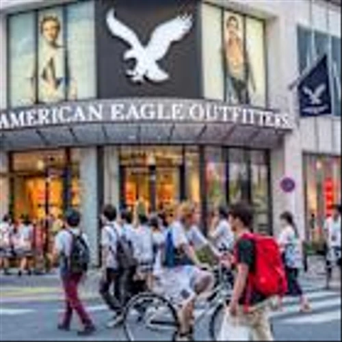 American Eagle Outfitters pulls 2025 outlook on ‘disappointing’ Q1