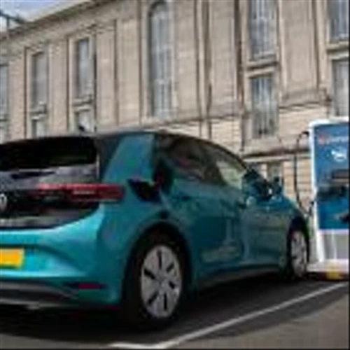 Tritium Supplies Rapid Chargers for Wales’ Largest EV Charging Facility
