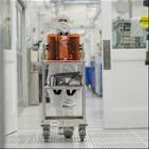 Applied Materials Stock Rises on Upgrade. This ‘Spending Surge’ Makes It a Buy.