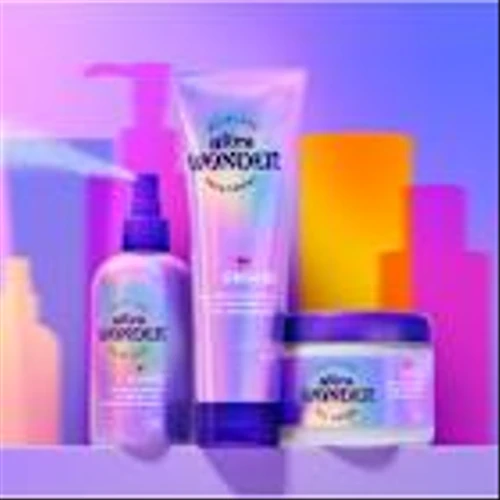 Aussie Dares to Wonder: New Ultra Wonder Collection Brings Premium Multi-Tasking Curl Care to Mass Market