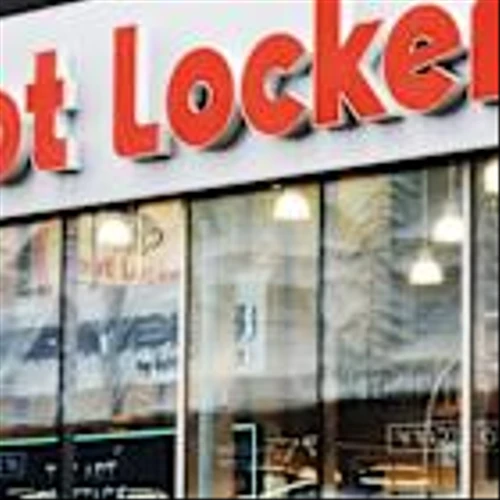 Optimism around Foot Locker (NYSE:FL) delivering new earnings growth may be shrinking as stock declines 19% this past week