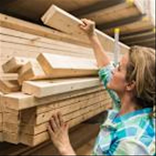 Lowe's Just Issued a Warning About Its Coming Quarters. Should You Consider Buying the Stock Anyway?
