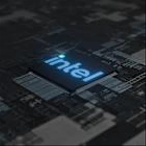 Intel CEO considers strategic shift in chip manufacturing