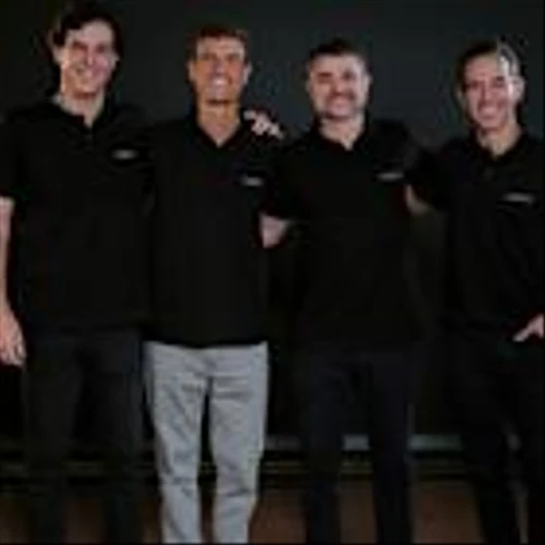 André Street, David Vélez and Guilherme Benchimol have opened the doors to B55, a non-profit institute dedicated to supporting the entrepreneurial community.