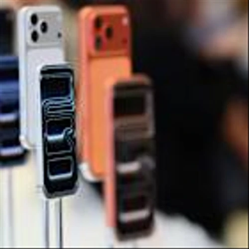 Sales of 'services' help Apple beat earnings forecasts