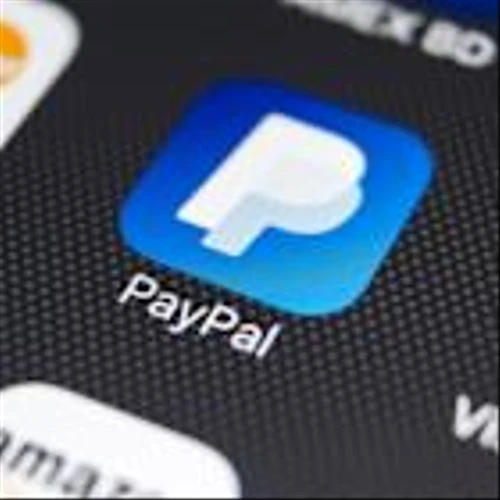 PayPal Stock Trades Below Industry P/E: How to Play the Stock?
