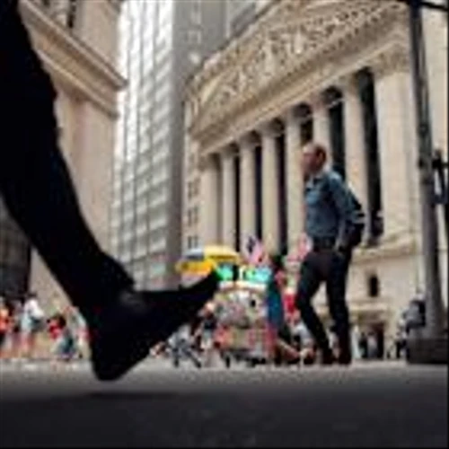 Investors Playing More Defense Even as Stocks Climb to New Highs