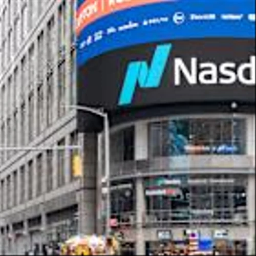 Big Tech Earnings Strength Is Bright Light in Murky Stock Market