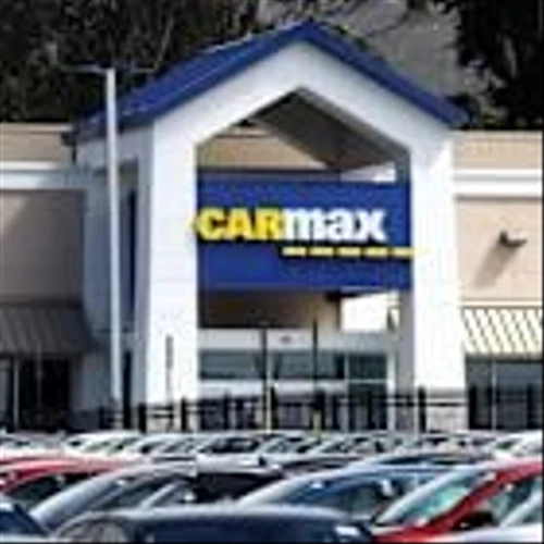 CarMax Stock Falls 20% on Earnings. Why It’s a Warning for the Auto Sector.
