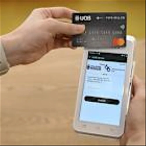 UOB pioneers cross-border card rewards redemption for Singapore customers, strengthening Malaysia-Singapore Consumer Connectivity