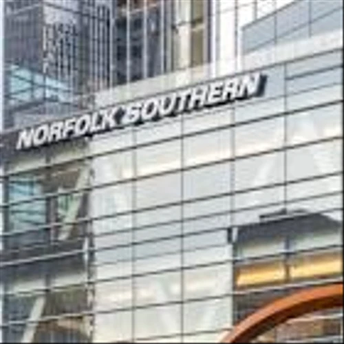 Norfolk Southern board chair Mongeau resigns