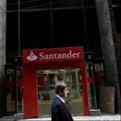 Santander Brasil's second-quarter net profit up 9.8%, slightly below forecasts