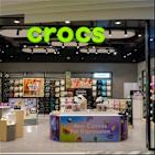 Crocs withdraws 2025 outlook on trade uncertainty after flat Q1