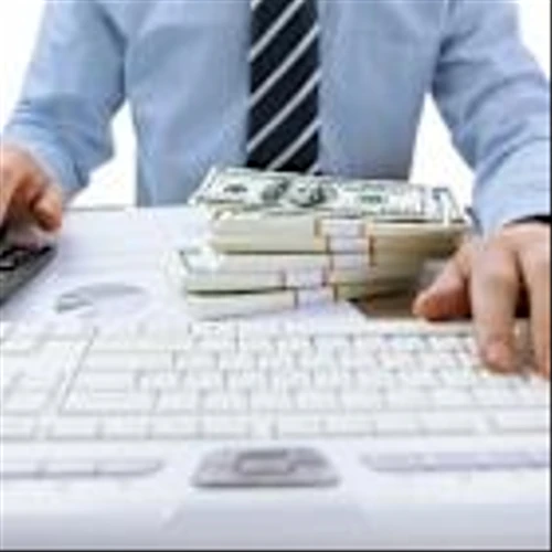 Wells Fargo Hikes Fifth Third Bancorp (FITB) Price Target to $52