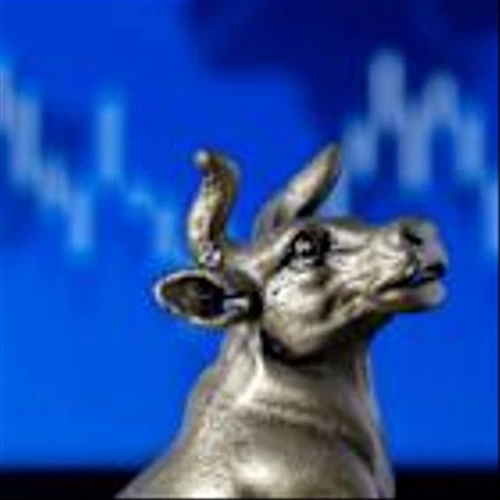 Bonds vs. equities: Where should retail investors be looking?