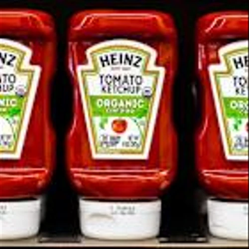 How Is Kraft Heinz's Stock Performance Compared to Other Food & Beverage Stocks?