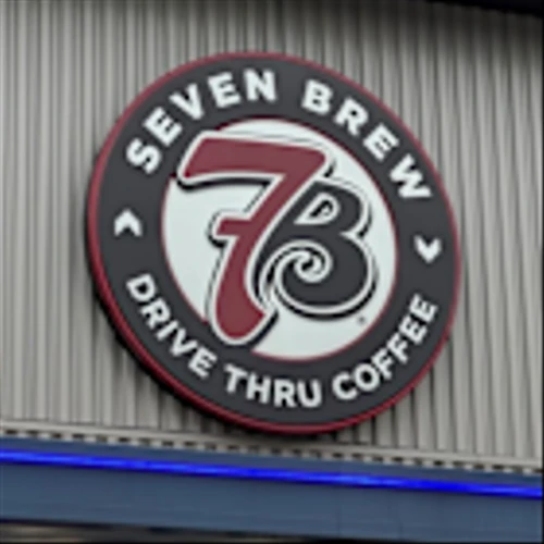 7 Brew leads coffee industry in traffic as QSR segment continues to struggle