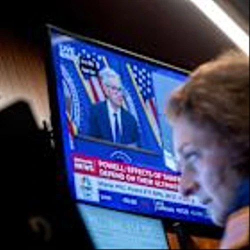 Risk of Powell Ouster Is Underpriced, Deutsche Bank Strategist Says