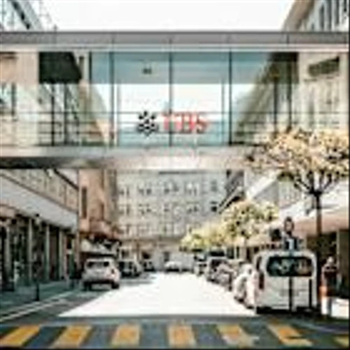 UBS, Chainlink Execute First Onchain Tokenized Fund Redemption in $100T Market