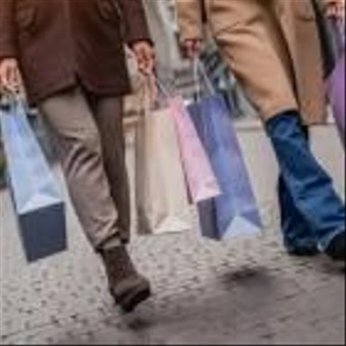2 Retail REITs With Yields Up to 6.4%