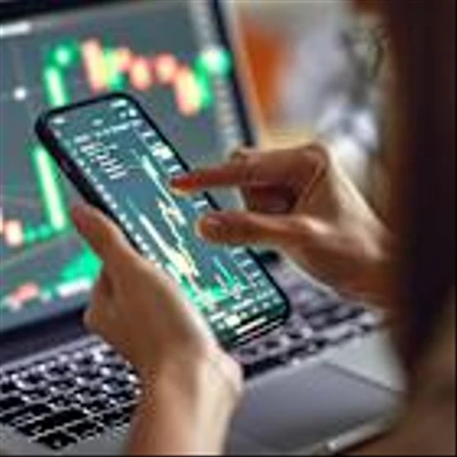 Should You Buy American Express While It's Below $315?