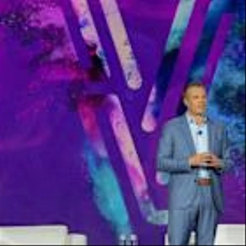 Experian releases new score with credit and cashflow data