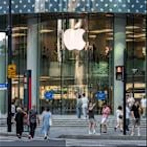 The Real Reasons Warren Buffett Is Selling Apple Stock Fast