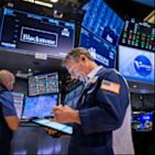 AI Disruption Fear Sparks Investor Scrutiny of Software Stocks
