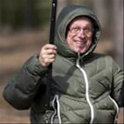 I’m 65, itching to retire but only have $500K saved. I want $2K/month plus my Social Security — how can I swing this?