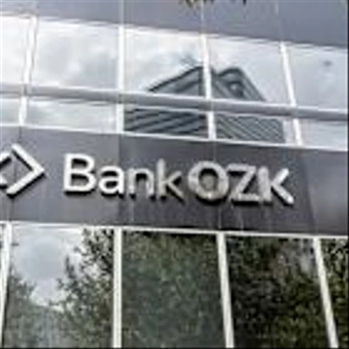 America’s Commercial Real-Estate Pain Tests Bank That Built Its Fortunes on Skyscrapers