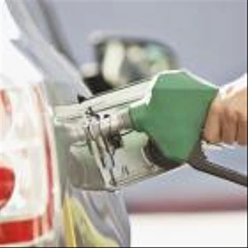 US gas prices could fall below $3 per gallon: Analyst