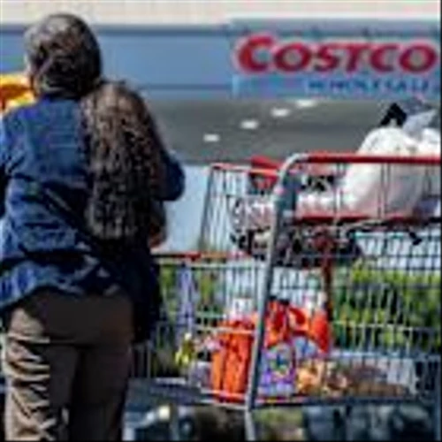Costco Defies Tariff Shifts With Higher Profit, Lower Prices