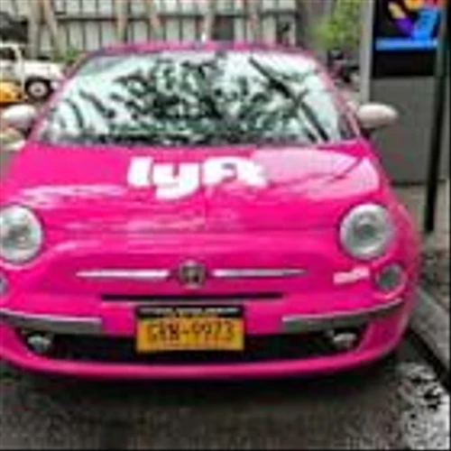 Here's Why Investors Should Bet on LYFT Stock Right Now