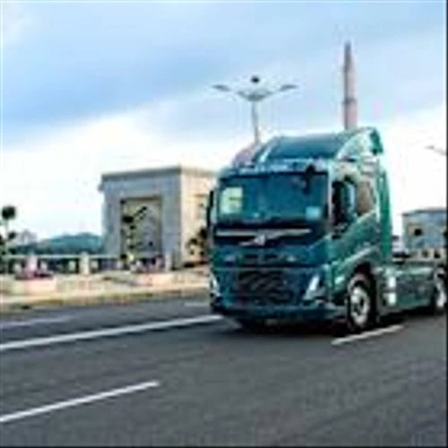 Electric freight truck prices ‘much higher in US than Europe’ – study