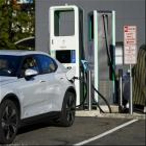 Oil could fall to $25 per barrel by 2050 if net zero emissions goals met, IEA says