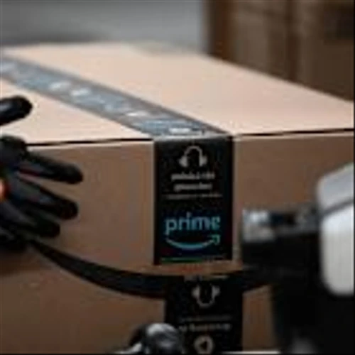 Amazon Stock Has Room to Run. 2 Analysts Raise Price Targets Before Earnings.