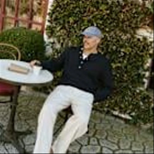 Abercrombie & Fitch Sustains Sales Momentum in Q4, Sees More Gains Ahead