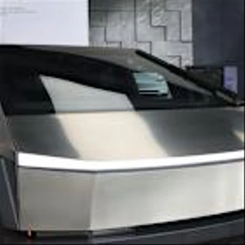 Why Tesla Stock Is Deutsche Bank’s Top Car Pick for 2026