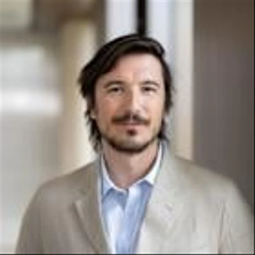 Robinhood CEO Says It’s a ‘Tragedy’ Retail Can’t Tap Private Markets