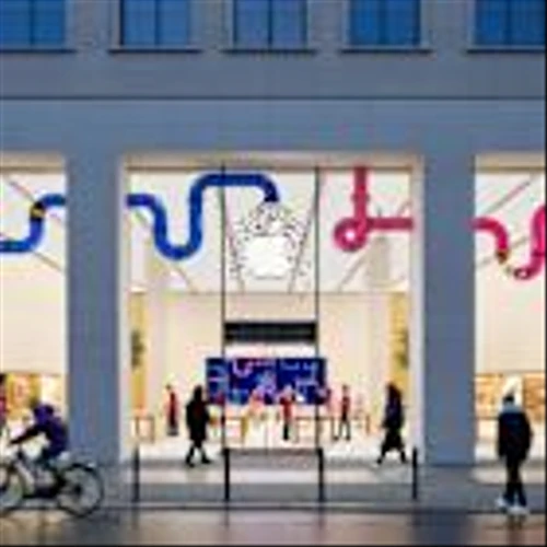 Can New AI-Powered Devices Propel Apple Stock Higher?