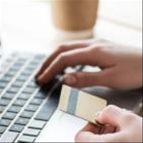 Expedia Group (NasdaqGS:EXPE) Expands B2B Tech Platform With AI-Powered Innovations