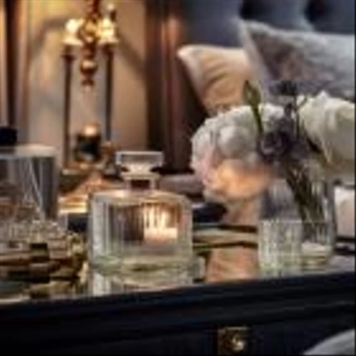 Should You Invest in Inter Parfums (IPAR)?